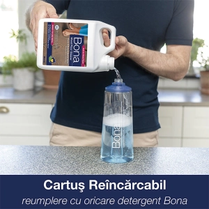 Cartuşul detergent parchet lăcuit Bona elimină praful și grăsimile fără să deterioreze finisajele din lemn, oferind curățare profesională cu pH neutru.

Caracteristici produs:
• Se instalează direct în sistemul Spray Mop prin simpla apăsare
• Capacitate de 850 ml acoperă aproximativ 200-250 metri pătrați
• Formula se usucă rapid fără să lase urme sau reziduuri
• Certificare GREENGUARD GOLD pentru siguranța familiei și animalelor
• Compatibil cu toate finisajele satinate și mate pentru lemn lăcuit