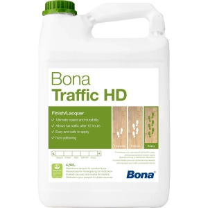 Lacul poliuretanic bicomponent Bona Traffic HD transparent mat protejează pardoselile din lemn cu trafic intens, oferind recuperare completă în doar 12 ore după aplicare.

Caracteristici produs:
• Emisii foarte reduse sub 5% COV, certificat EMICODE EC1 și GREENGUARD Gold
• Aplicare profesională cu trafaletul Bona, consum optim 8-10 m²/litru per strat
• Ambalaj complet 4,95L cu întăritor inclus, raport mixare simplu 1:1
• Rezistență la zgârieturi și pete prin rețeaua moleculară poliuretanică densă
• Compatibil cu încălzirea în pardoseală până la 27°C suprafață

Fișă tehnică: <a href="https://parchetpeviata.ro/wp-content/uploads/2025/09/tds-bona-traffic-hd-ro_20250812-3.pdf">Bona Traffic HD</a>