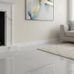 Plinta din polimer dur albă Apatit 60 cu profil drept minimalist, 60x16x2200 mm, oferă finisare curată pentru joncțiunea pardoseală-perete în interioarele contemporane.

Caracteristici produs:
• Material polimeric de înaltă densitate, rezistent la impact și umiditate
• Finisaj alb mat care se integrează cu diverse tipuri de pardoseli
• Montaj simplu prin lipire directă, fără nevoie de fixări mecanice
• Profil de 60 mm înălțime potrivit pentru spații rezidențiale și comerciale
• Protejează eficient baza pereților de zgârieturi și lovituri accidentale



 