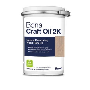 Uleiul Bona Craft Oil 2K invizibil protejează parchetul din lemn masiv împotriva petelor și umidității, menținând aspectul natural fără modificarea culorii.

<strong>Caracteristici produs:</strong>
• Sistem bicomponent cu uscare în doar 8 ore pentru trafic ușor
• Compatible cu toate esențele de lemn, inclusiv cireș și stejar afumat
• Formula pe bază de uleiuri vegetale modificate pentru penetrare profundă
• Acoperire de aproximativ 30 m² pe litru cu aplicare profesională
• Certificat EN 71-3 pentru siguranța copiilor și suprafețe de joacă

Fisa tehnica: <a href="https://parchetpeviata.ro/wp-content/uploads/2025/09/fisa-tehnica-bona-craft-oil-2k-ro-1-10.pdf">Bona Craft Oil 2K </a>